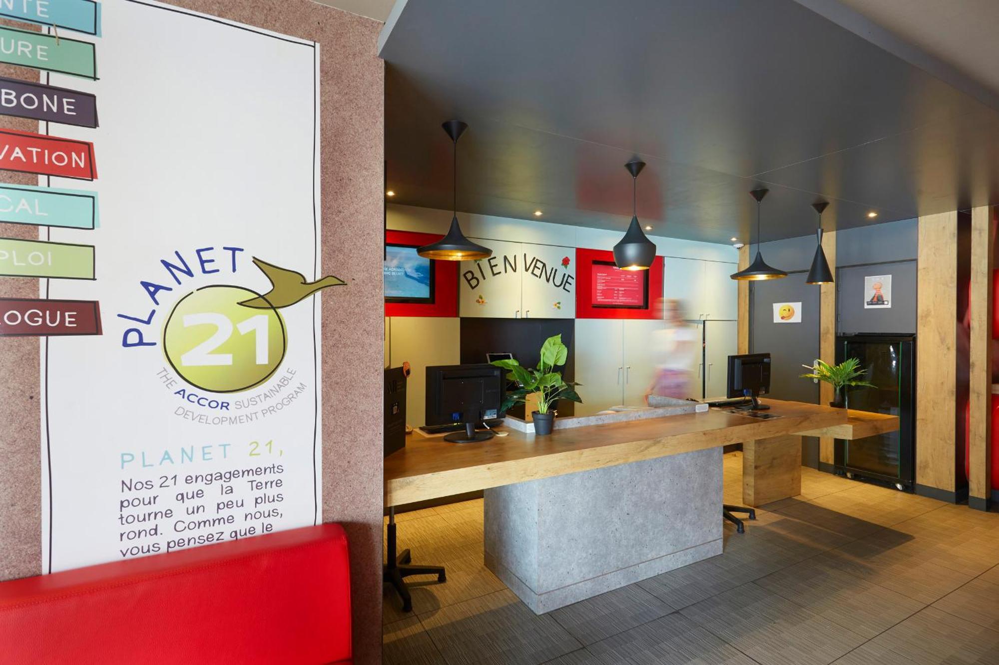 Ibis Lorient Centre Gare Hotel Ngoại thất bức ảnh
